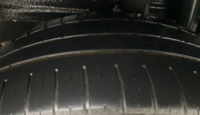 2021 Toyota YARIS G CVT, Petrol, Automatic, 35,024 km, Left Rear Tyre Tread