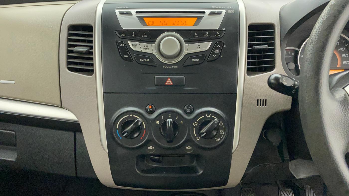 2013 Maruti Wagon R 1.0 VXI, Petrol, Manual, 48,692 km, Air Conditioner