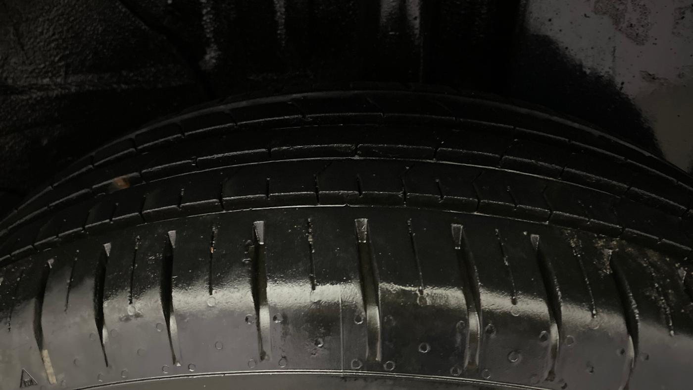 2022 Tata PUNCH CREATIVE  MT, Petrol, Manual, 7,971 km, Left Rear Tyre Tread