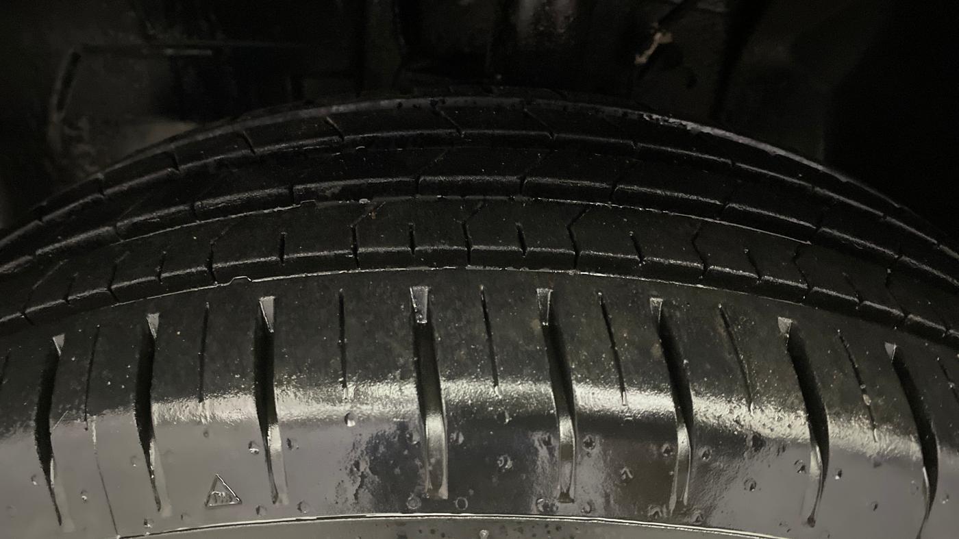 2022 Tata PUNCH CREATIVE  MT, Petrol, Manual, 7,971 km, Left Front Tyre Tread