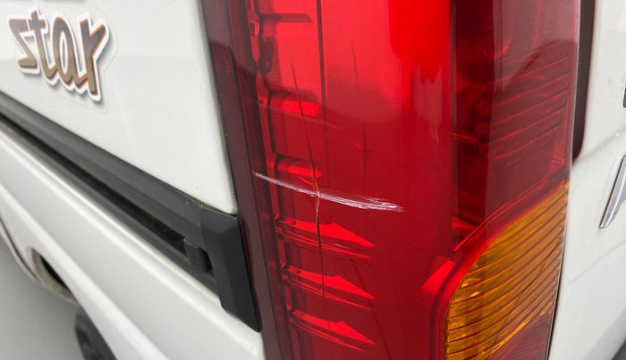 2021 Maruti Eeco 5 STR AC CNG (O), CNG, Manual, 73,240 km, Left tail light - Minor damage
