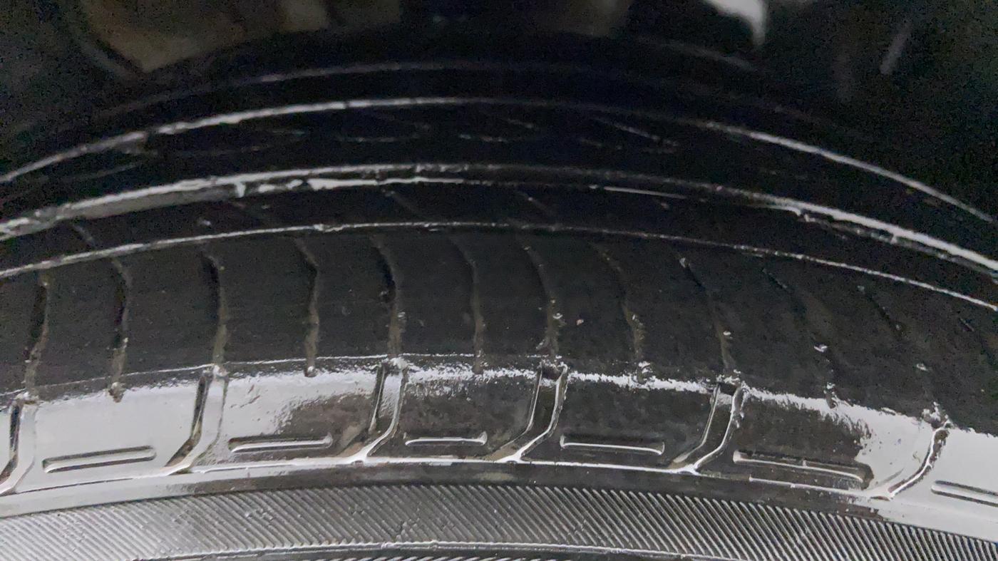 2020 Honda Civic ZX CVT PETROL, Petrol, Automatic, 30,506 km, Right Front Tyre Tread