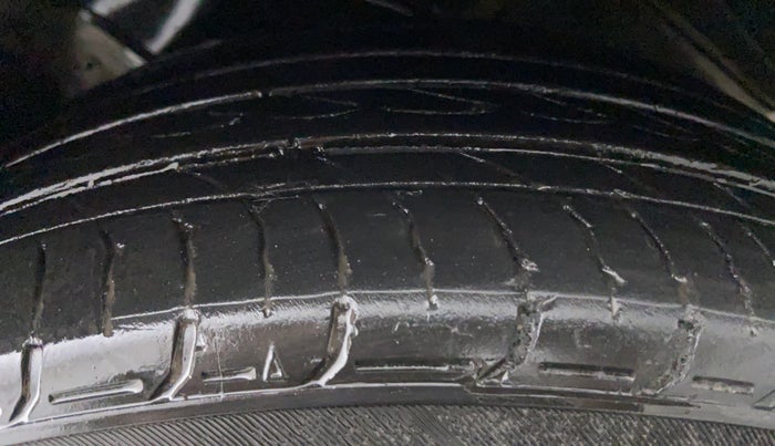 2020 Honda Civic ZX CVT PETROL, Petrol, Automatic, 30,506 km, Left Rear Tyre Tread