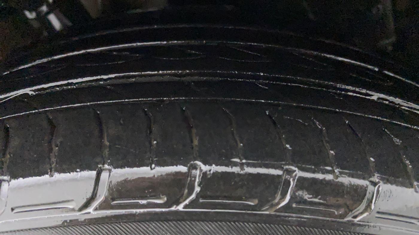 2020 Honda Civic ZX CVT PETROL, Petrol, Automatic, 30,506 km, Left Front Tyre Tread