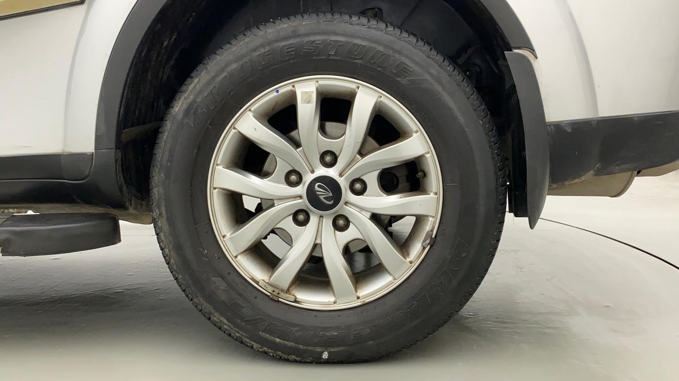 2018 Mahindra XUV500 W9 1.99, Diesel, Manual, 50,965 km, Left Rear Wheel