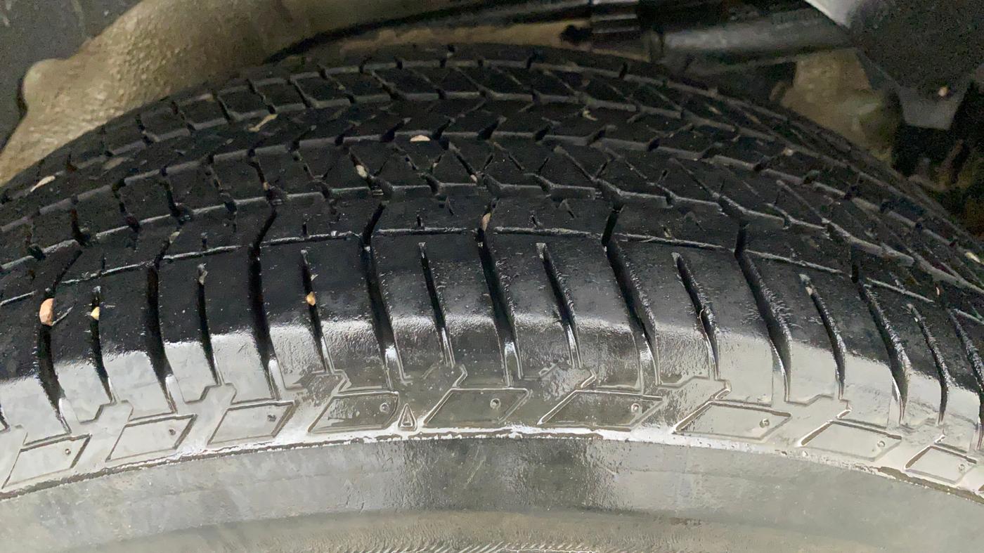 2018 Mahindra XUV500 W9 1.99, Diesel, Manual, 50,965 km, Left Rear Tyre Tread