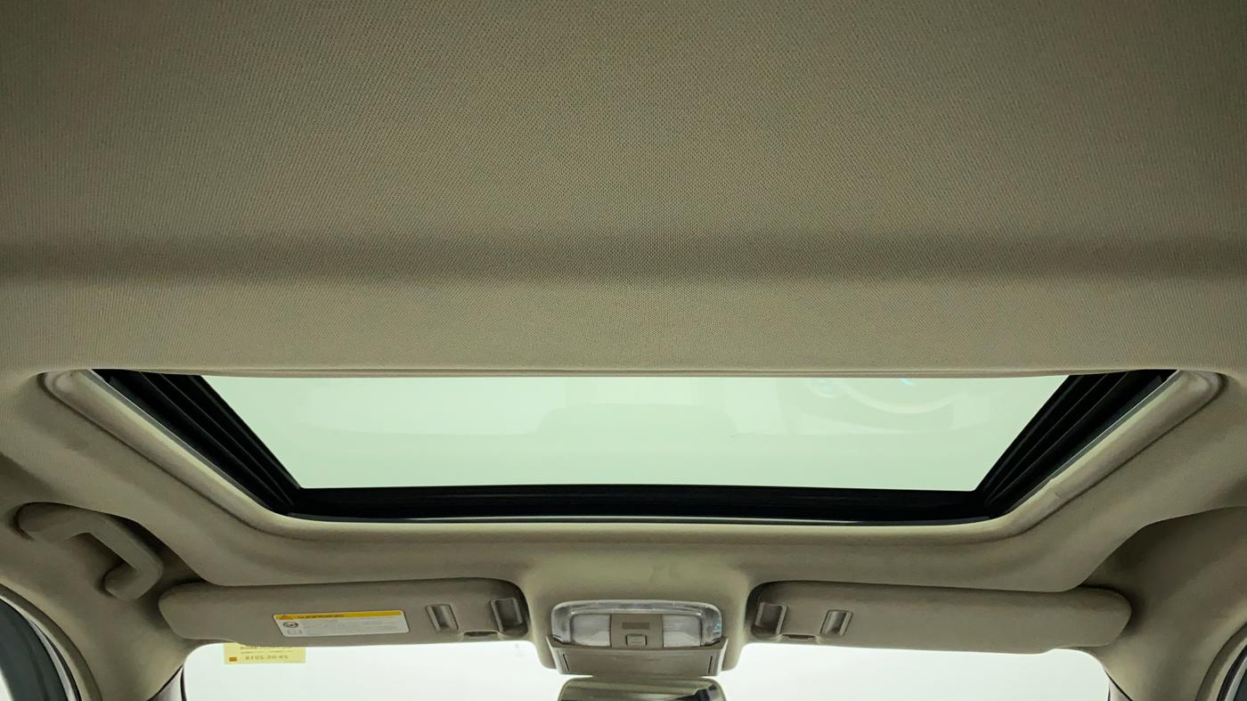2018 Mahindra XUV500 W9 1.99, Diesel, Manual, 50,965 km, Moonroof/ Sunroof