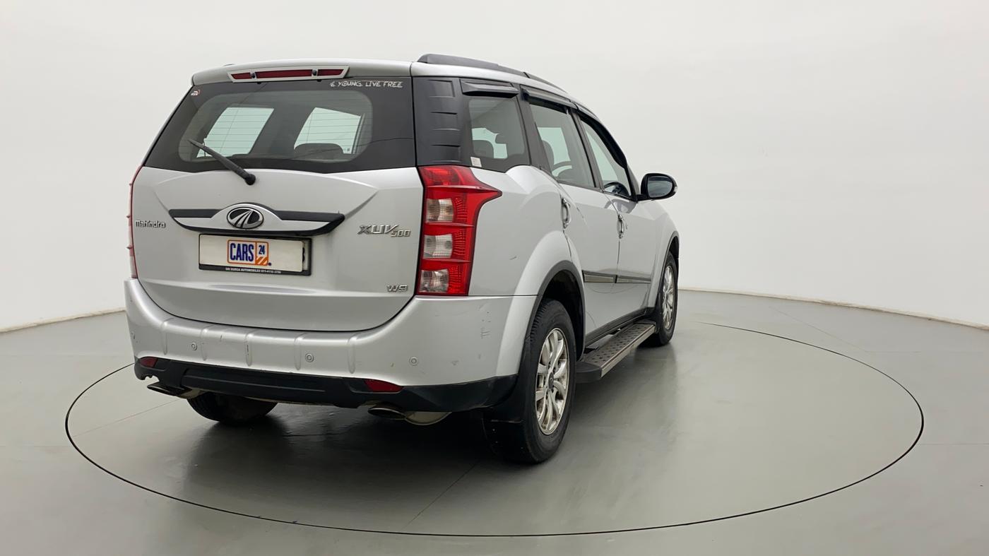 2018 Mahindra XUV500 W9 1.99, Diesel, Manual, 50,965 km, Right Back Diagonal