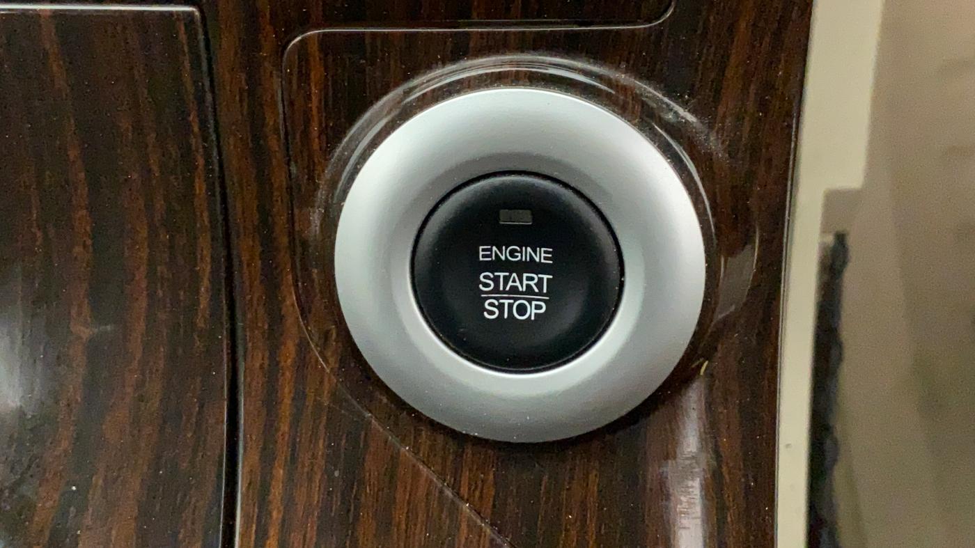 2018 Mahindra XUV500 W9 1.99, Diesel, Manual, 50,965 km, Keyless Start/ Stop Button