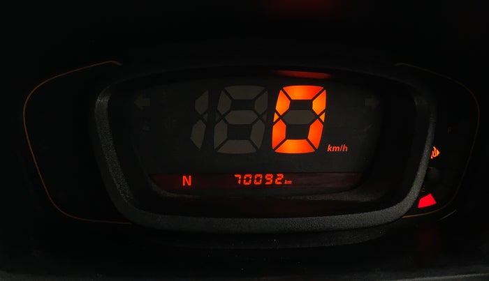 2017 Renault Kwid RXT 1.0 AMT, Petrol, Automatic, 70,086 km, Odometer Image