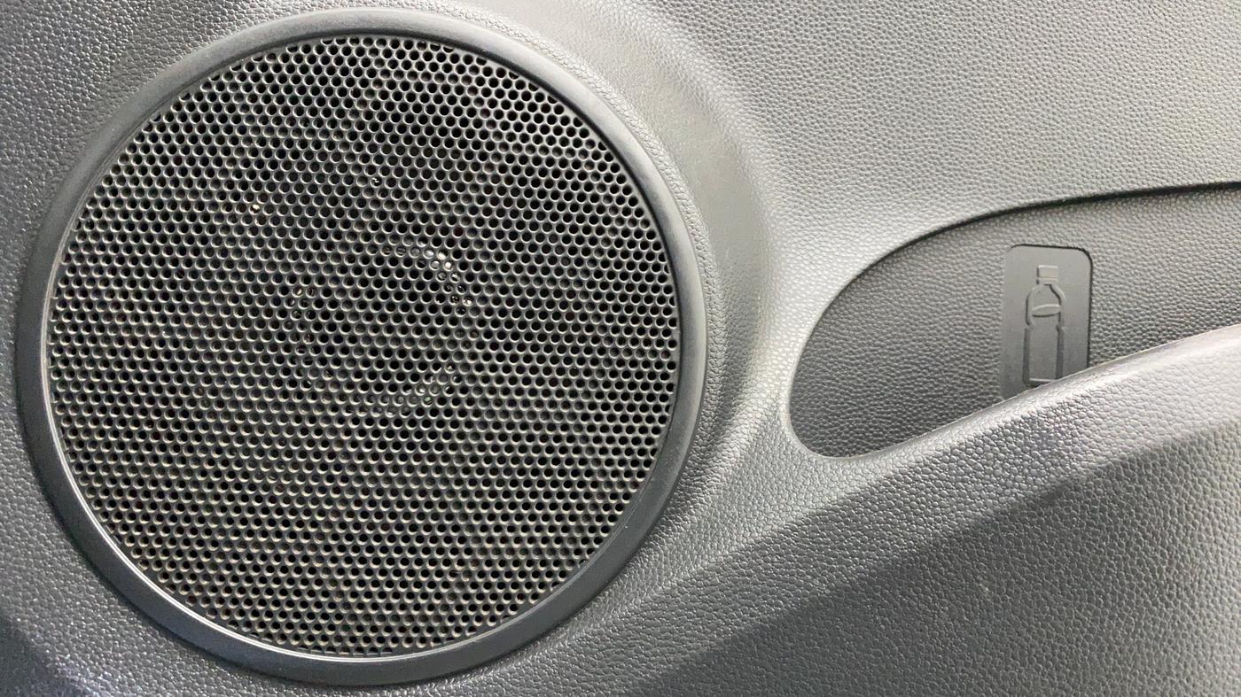 2014 Maruti Ritz VXI BS IV, Petrol, Manual, Speaker