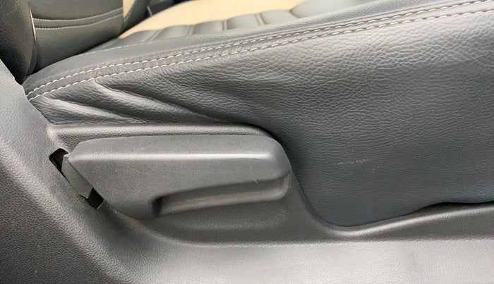 2014 Maruti Ritz VXI BS IV, Petrol, Manual, Driver Side Adjustment Panel