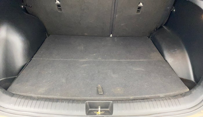 2018 Hyundai Creta SX AT 1.6 PETROL, Petrol, Automatic, 1,24,513 km, Boot Inside