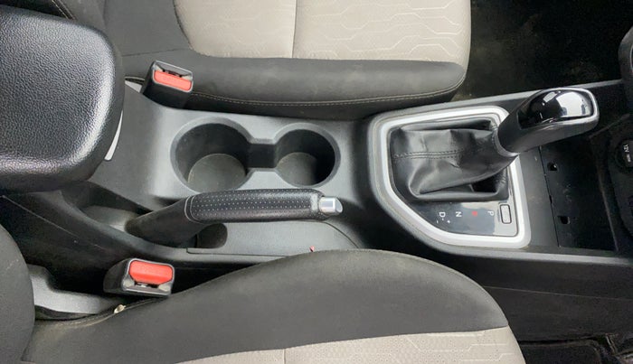 2018 Hyundai Creta SX AT 1.6 PETROL, Petrol, Automatic, 1,24,513 km, Gear Lever