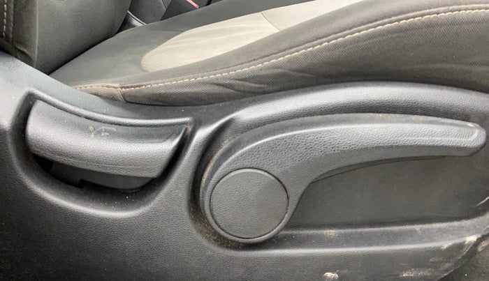 2018 Hyundai Creta SX AT 1.6 PETROL, Petrol, Automatic, 1,24,513 km, Driver Side Adjustment Panel