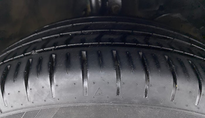 2020 Maruti Baleno ZETA CVT PETROL 1.2, Petrol, Automatic, 26,091 km, Right Front Tyre Tread