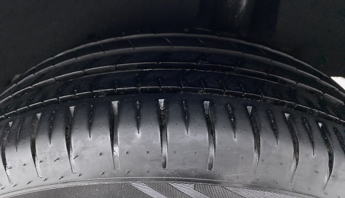 2020 Maruti Baleno ZETA CVT PETROL 1.2, Petrol, Automatic, 26,091 km, Left Rear Tyre Tread