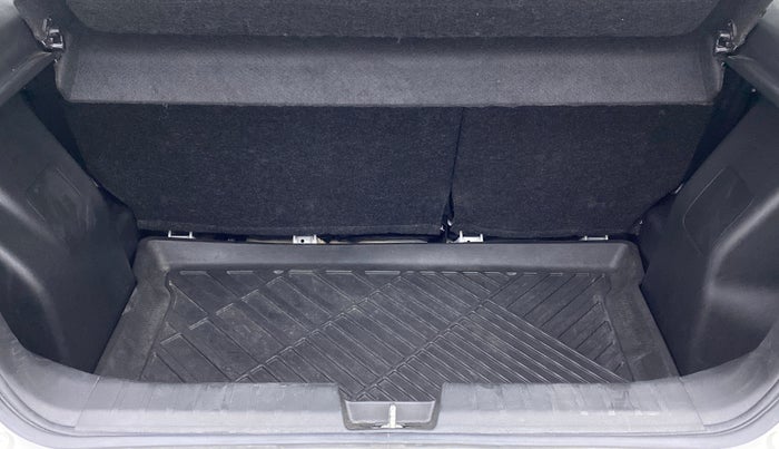 2020 Maruti Baleno ZETA CVT PETROL 1.2, Petrol, Automatic, 26,091 km, Boot Inside