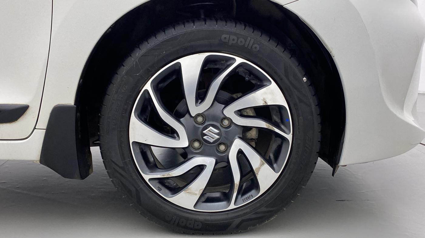 2020 Maruti Baleno ZETA CVT PETROL 1.2, Petrol, Automatic, 26,091 km, Right Front Wheel