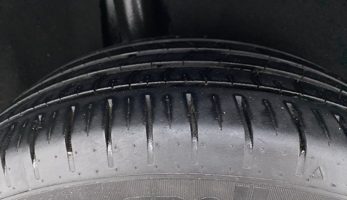 2020 Maruti Baleno ZETA CVT PETROL 1.2, Petrol, Automatic, 26,091 km, Right Rear Tyre Tread