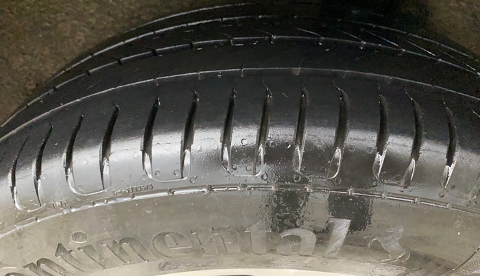 2015 Ford Ecosport TITANIUM 1.5L PETROL AT, Petrol, Automatic, 78,043 km, Left Rear Tyre Tread