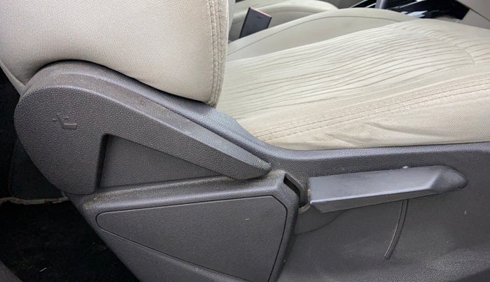 2015 Ford Ecosport TITANIUM 1.5L PETROL AT, Petrol, Automatic, 78,043 km, Driver Side Adjustment Panel