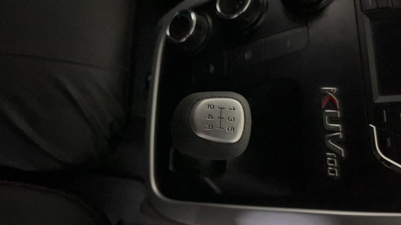 2017 Mahindra Kuv100 K6 PLUS 6 STR, Petrol, Manual, 36,967 km, Gear Lever