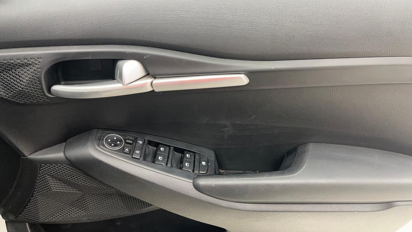 2022 KIA SELTOS HTK PLUS 1.5 DIESEL, Diesel, Manual, 86,072 km, Driver Side Door Panels Control
