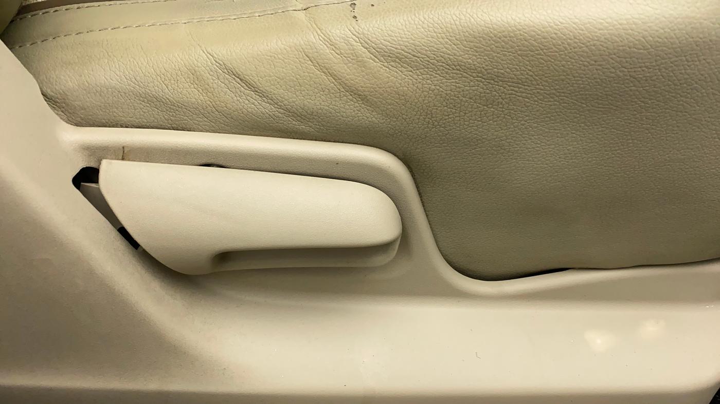 2012 Maruti Swift Dzire VXI, Petrol, Manual, 1,24,919 km, Driver Side Adjustment Panel