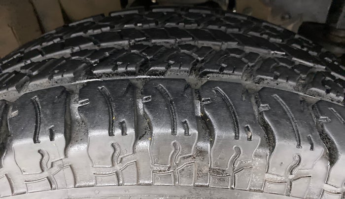 2021 Mahindra Thar LX PETROL HT 4WD AT, Petrol, Automatic, 3,877 km, Right Front Tyre Tread