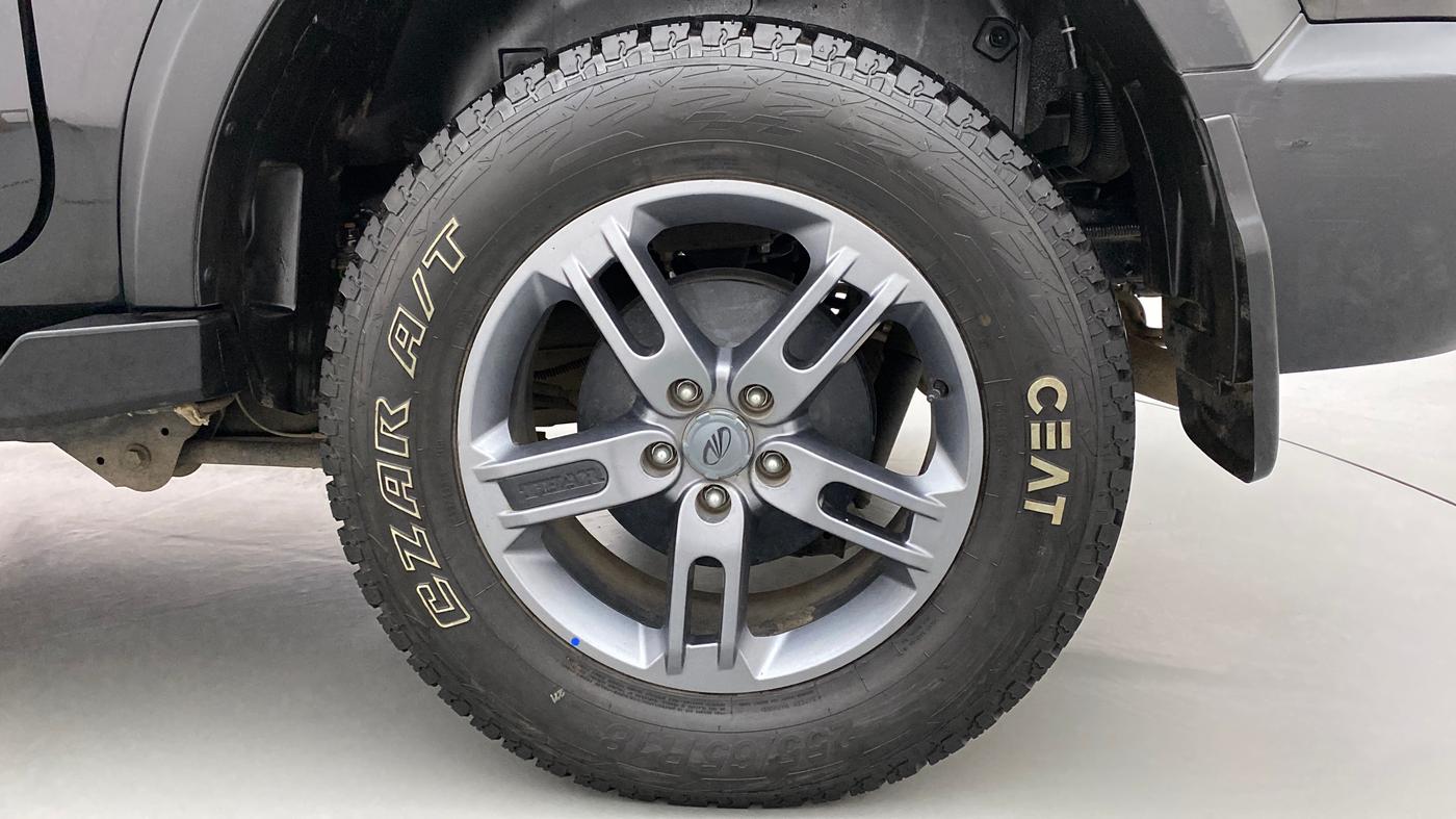 2021 Mahindra Thar LX PETROL HT 4WD AT, Petrol, Automatic, 3,877 km, Left Rear Wheel