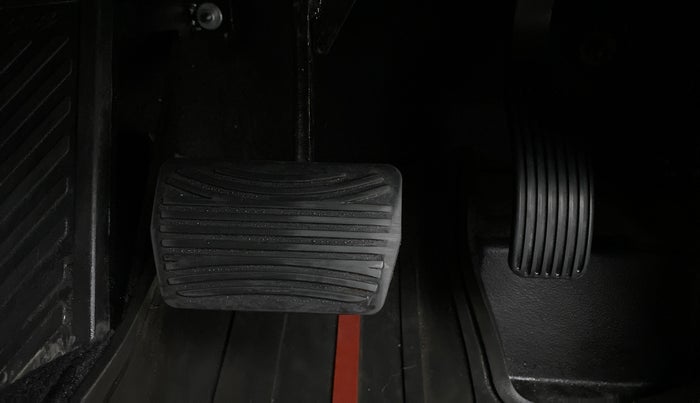 2021 Mahindra Thar LX PETROL HT 4WD AT, Petrol, Automatic, 3,877 km, Pedals