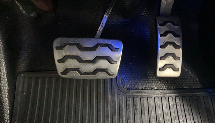 2021 Hyundai NEW I20 ASTA (O) 1.0 TURBO GDI DCT, Petrol, Automatic, 81,780 km, Pedals