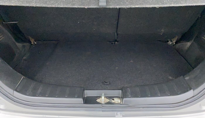 2013 Maruti Wagon R Stingray VXI, Petrol, Manual, 39,194 km, Boot Inside
