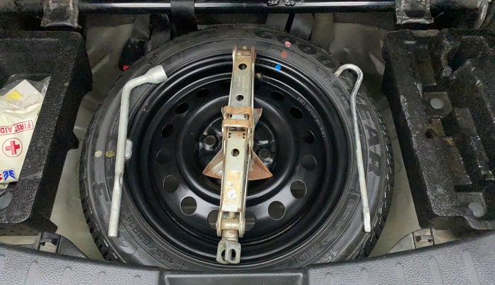 2013 Maruti Wagon R Stingray VXI, Petrol, Manual, 39,194 km, Spare Tyre