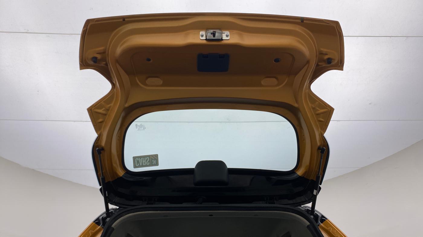 2022 Renault Kwid CLIMBER MT 1.0, Petrol, Manual, 3,294 km, Boot Door Open