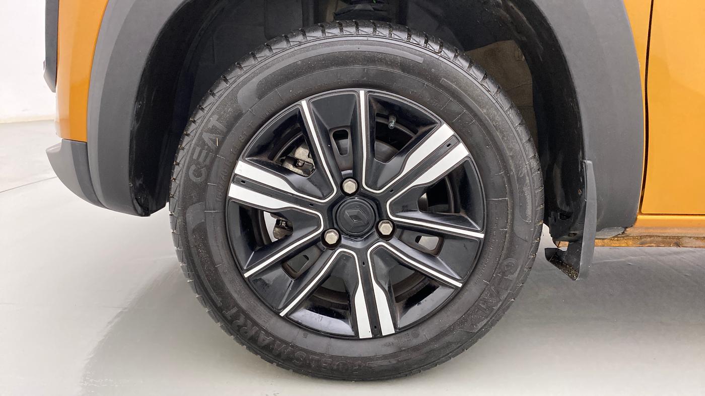 2022 Renault Kwid CLIMBER MT 1.0, Petrol, Manual, 3,294 km, Left Front Wheel