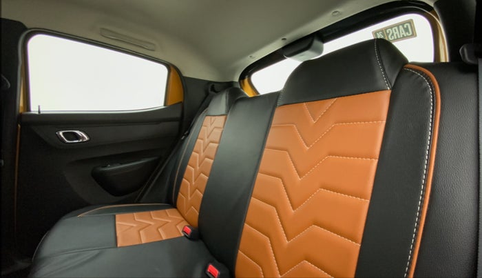 2022 Renault Kwid CLIMBER MT 1.0, Petrol, Manual, 3,294 km, Right Side Rear Door Cabin