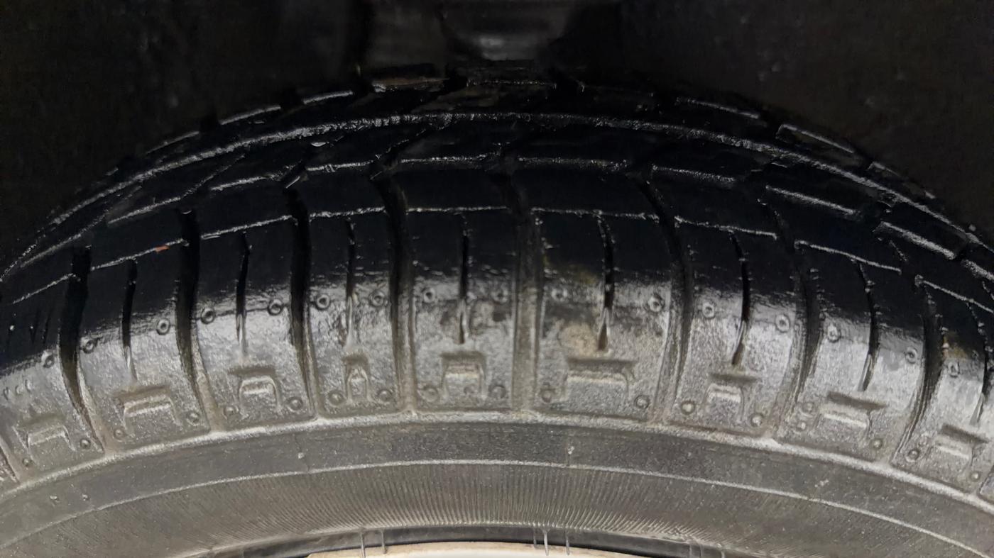 2014 Maruti Alto 800 LXI, Petrol, Manual, 26,185 km, Right Front Tyre Tread