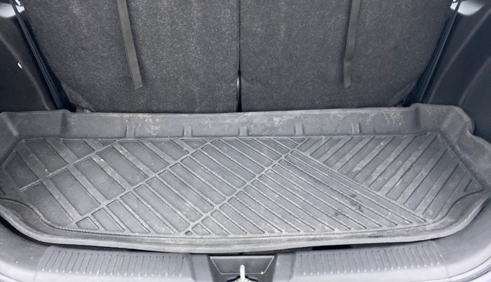 2021 Maruti XL6 ALPHA MT, Petrol, Manual, 45,089 km, Boot Inside
