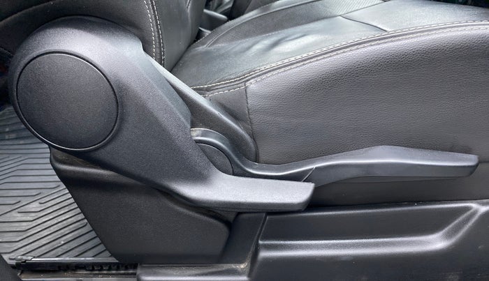 2021 Maruti XL6 ALPHA MT, Petrol, Manual, 45,089 km, Driver Side Adjustment Panel
