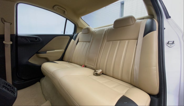 2015 Honda City 1.5L I-VTEC SV, Petrol, Manual, 53,160 km, Right Side Rear Door Cabin