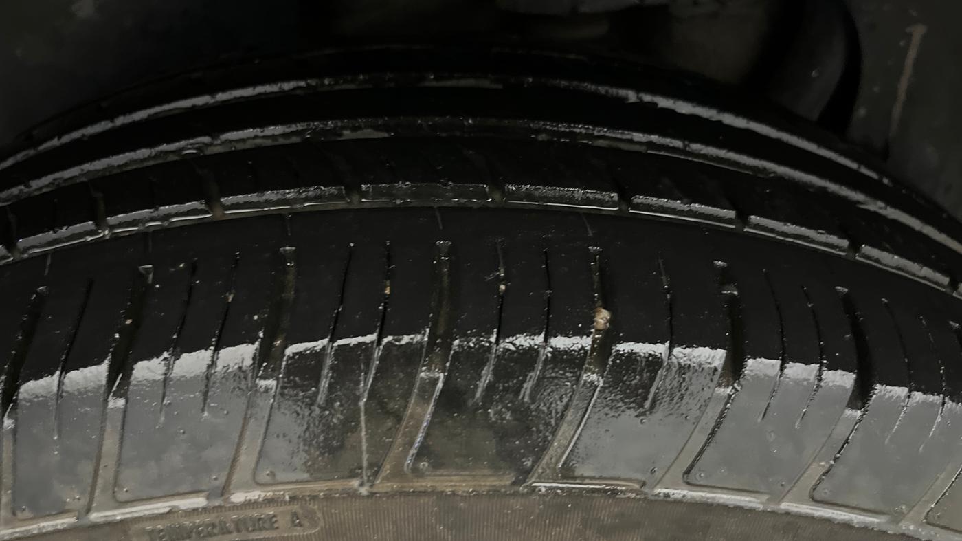 2023 Tata Harrier XZA PLUS O , Diesel, Automatic, 49,771 km, Right Rear Tyre Tread
