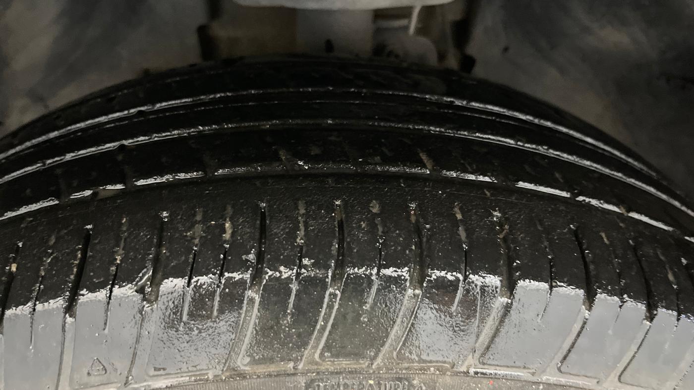 2023 Tata Harrier XZA PLUS O , Diesel, Automatic, 49,771 km, Left Front Tyre Tread