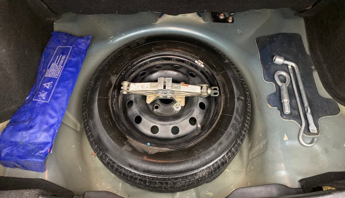 2014 Maruti Swift Dzire VXI, Petrol, Manual, 51,105 km, Spare Tyre