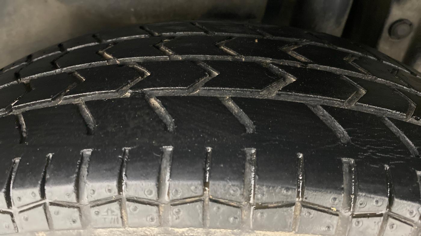 2014 Maruti Swift Dzire VXI, Petrol, Manual, 51,105 km, Left Rear Tyre Tread