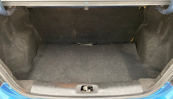2014 Maruti Swift Dzire VXI, Petrol, Manual, 51,105 km, Boot Inside