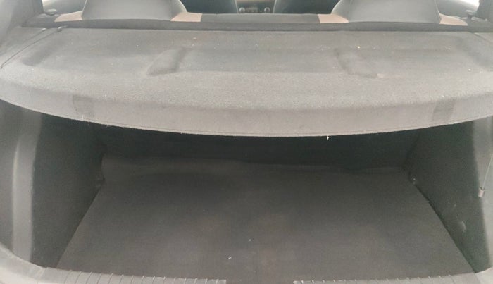 2017 Hyundai Elite i20 ASTA 1.2, Petrol, Manual, 36,598 km, Boot Inside