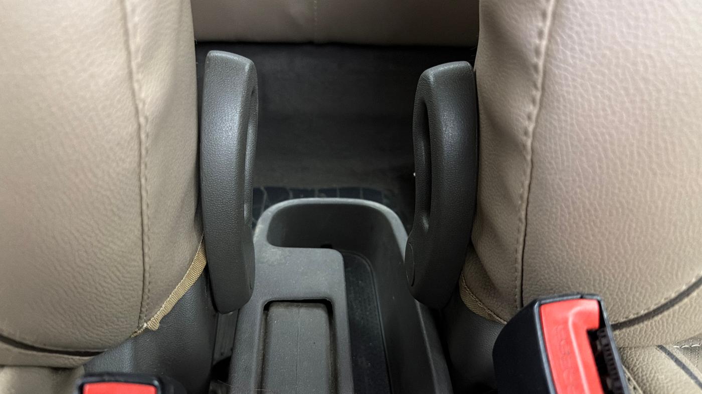 2014 Hyundai i10 MAGNA 1.1, Petrol, Manual, 34,580 km, Driver Side Adjustment Panel