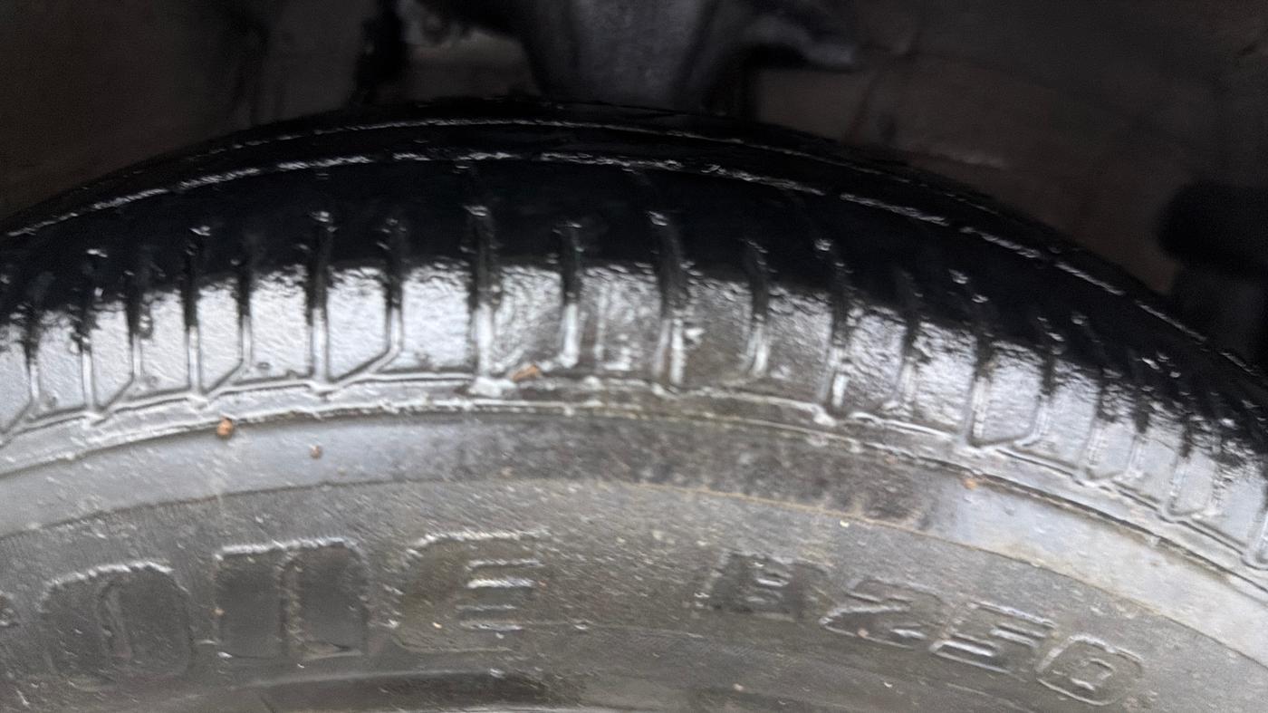 2014 Hyundai i10 MAGNA 1.1, Petrol, Manual, 34,580 km, Right Front Tyre Tread